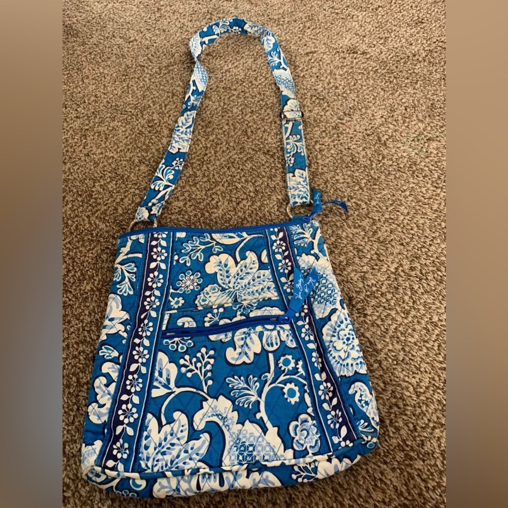 Vera Bradley cross body